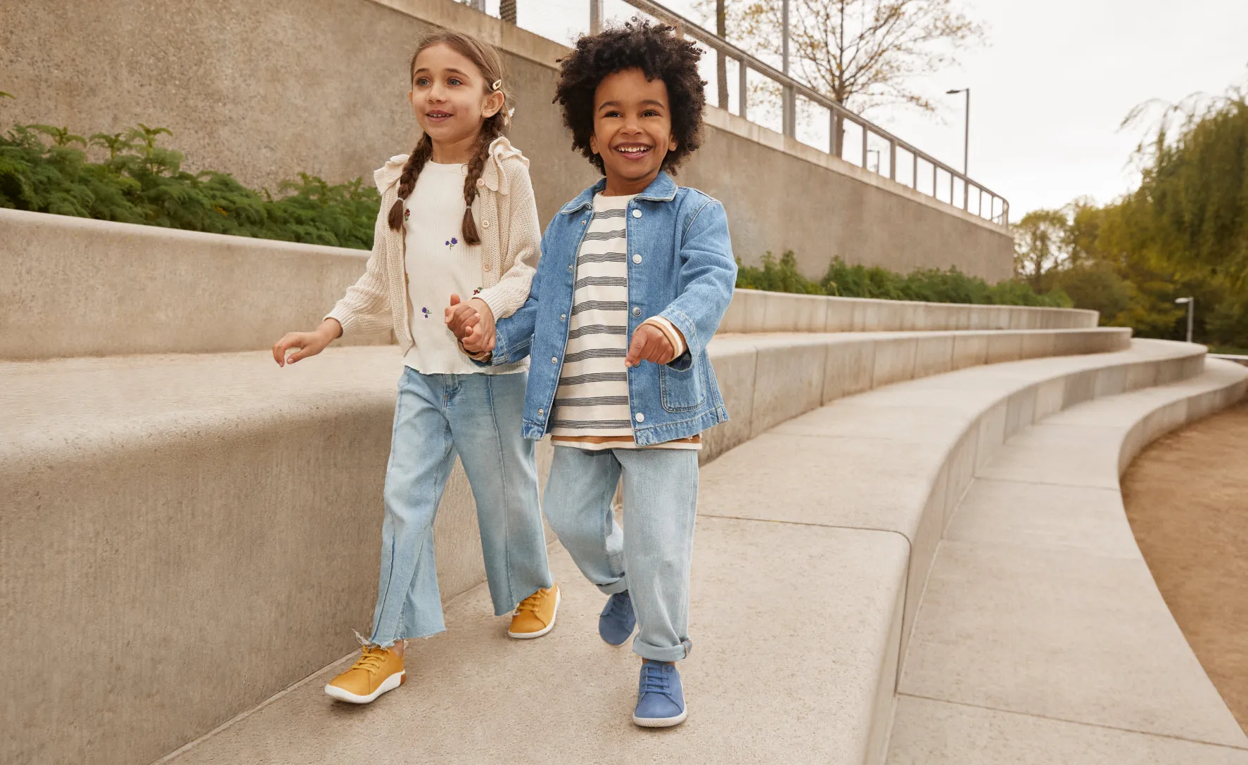 Big Kids' KNX Leather Sneaker  |  Gold Flame/Star White