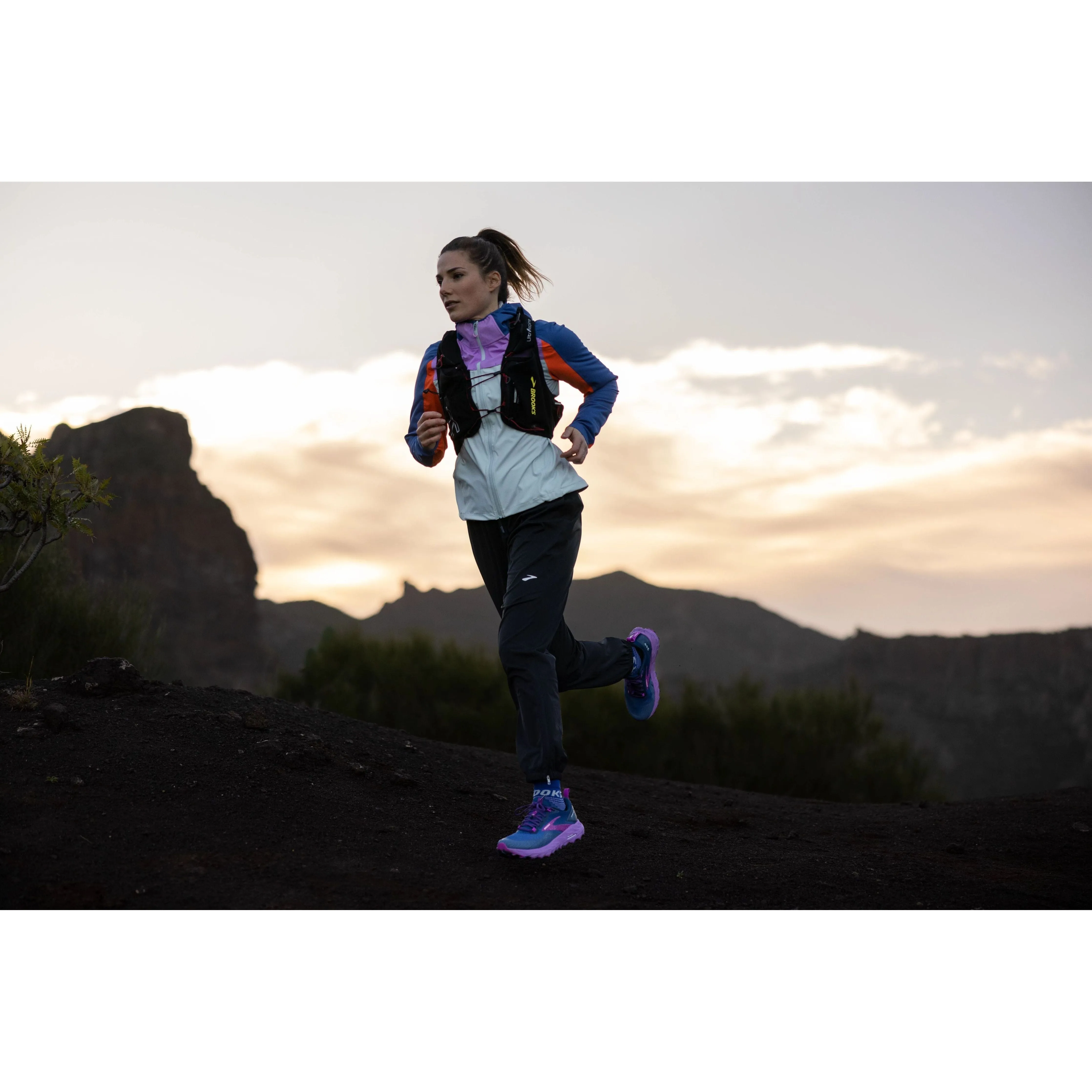 BROOKS CASCADIA 17 WOMEN'S - FINAL SALE!