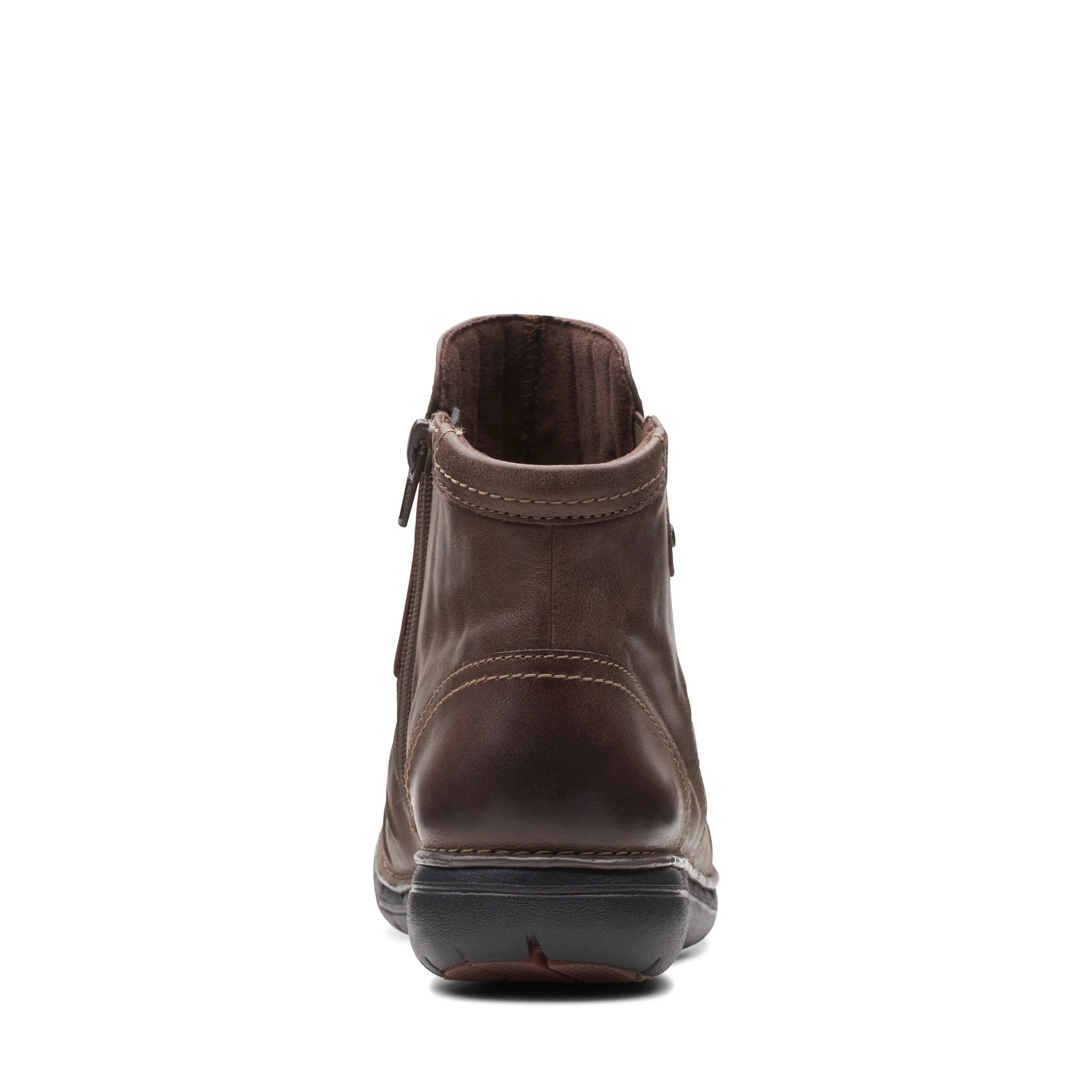 Clarks Un Loop Top in Brown Leather