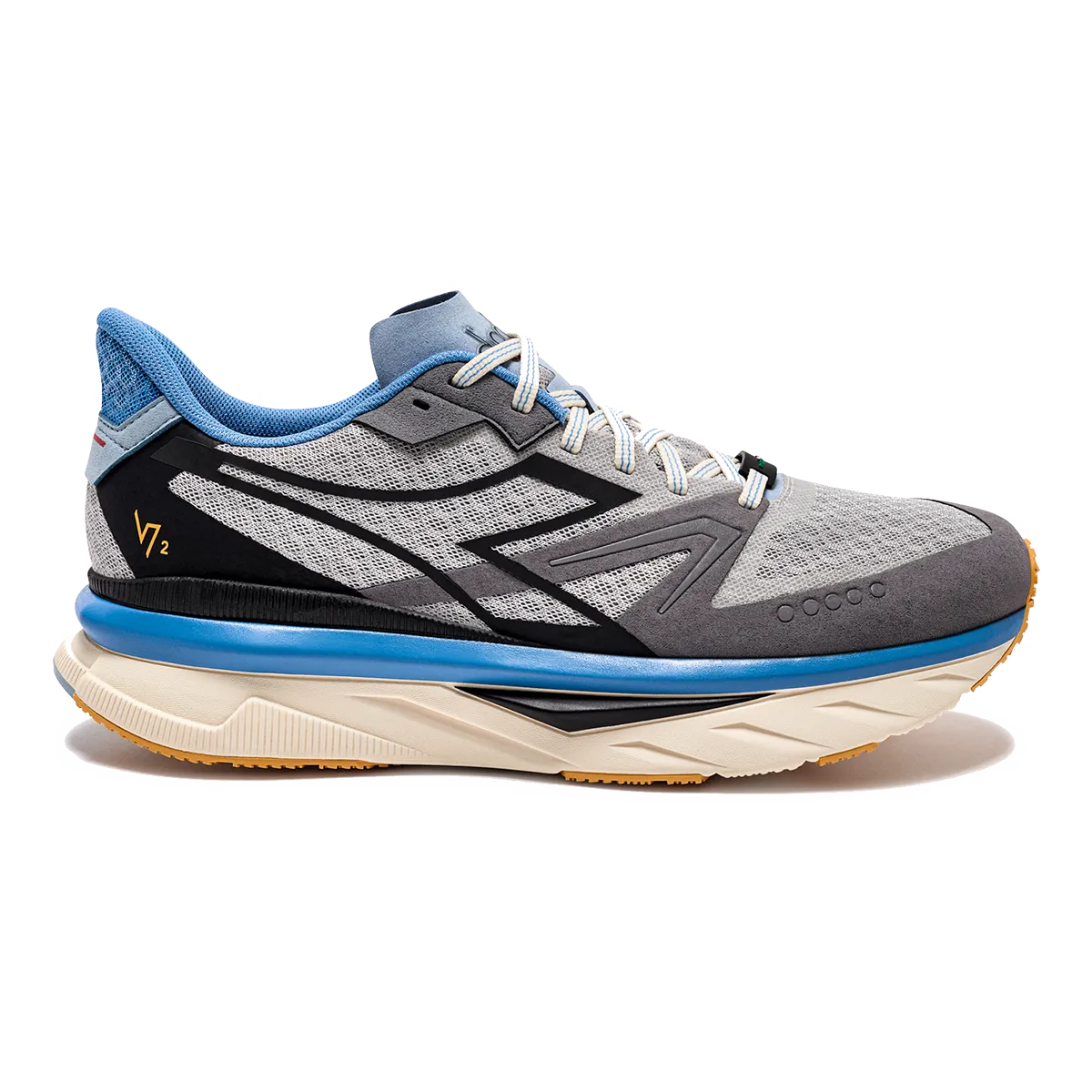 Diadora Atomo V7000 2