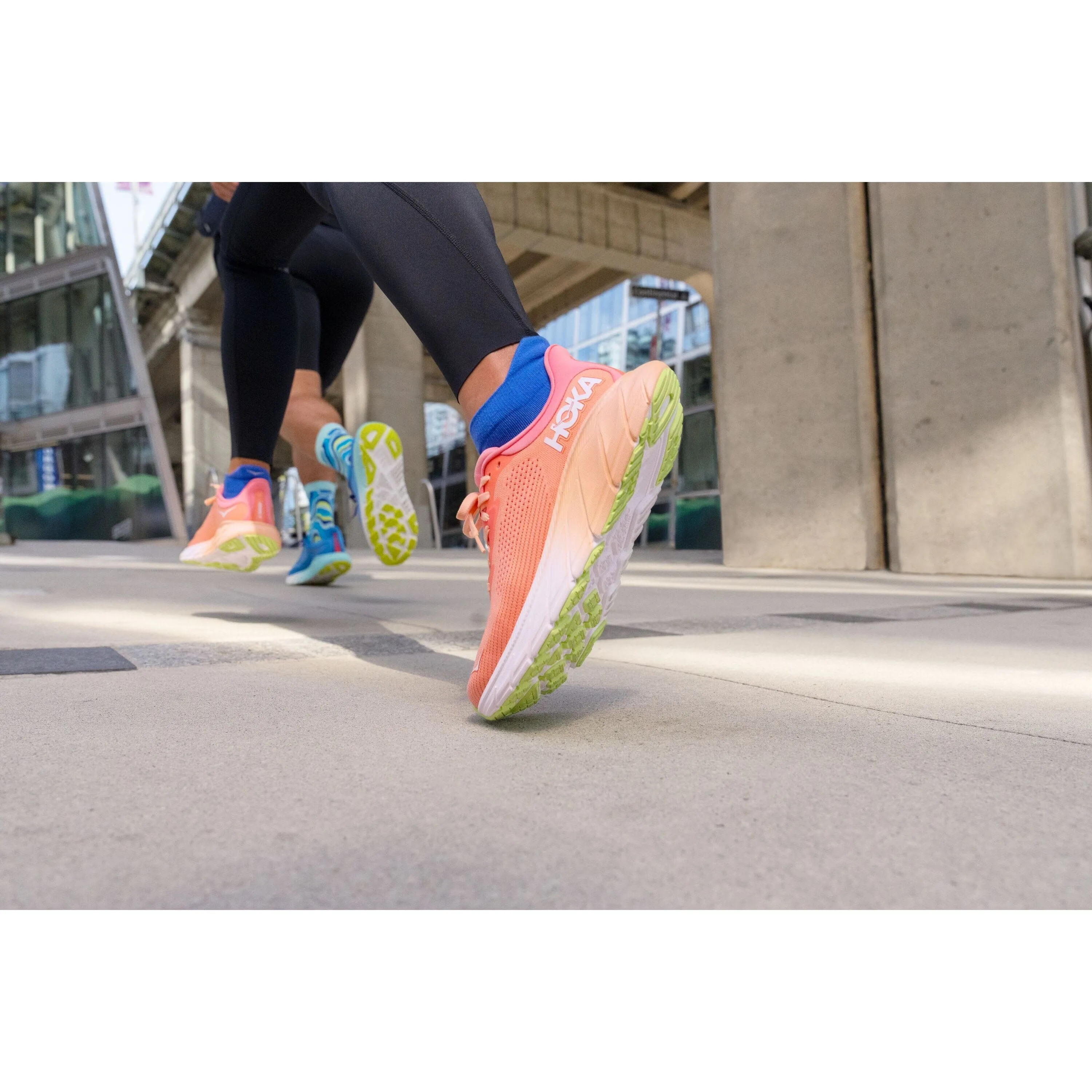 HOKA ARAHI 7 WOMEN'S - FINAL SALE!