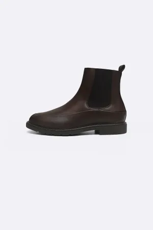 LEATHER CHELSEA BOOTS