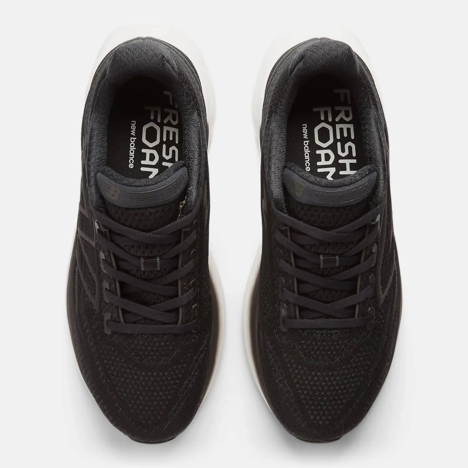 Men's Fresh Foam 1080V13 Running Shoes In Black/white