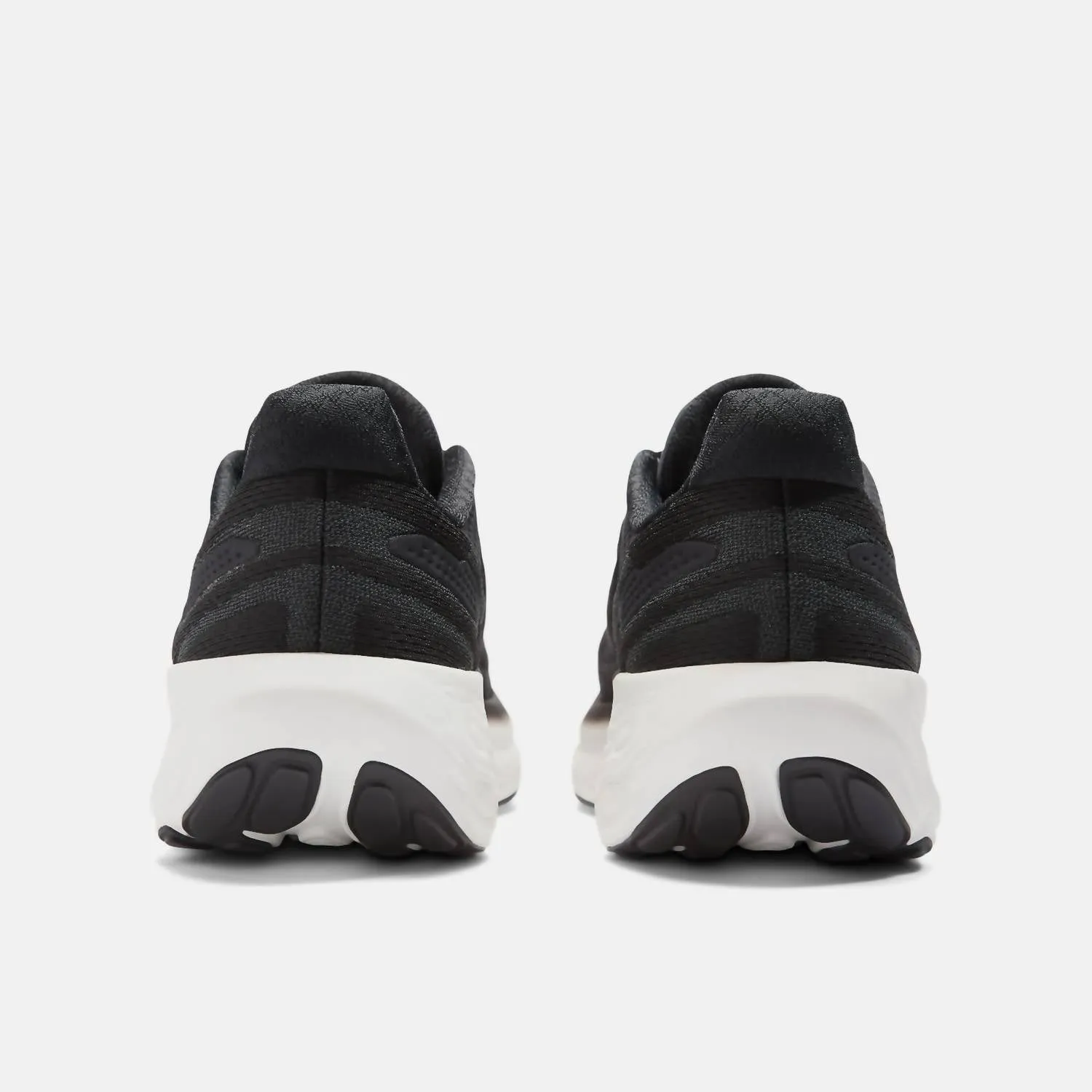 Men's Fresh Foam 1080V13 Running Shoes In Black/white