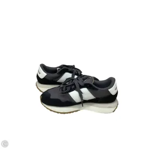 Shoes Athletic By New Balance In Black & White, Size: 6