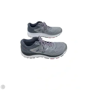 Shoes Athletic By New Balance In Grey, Size: 10