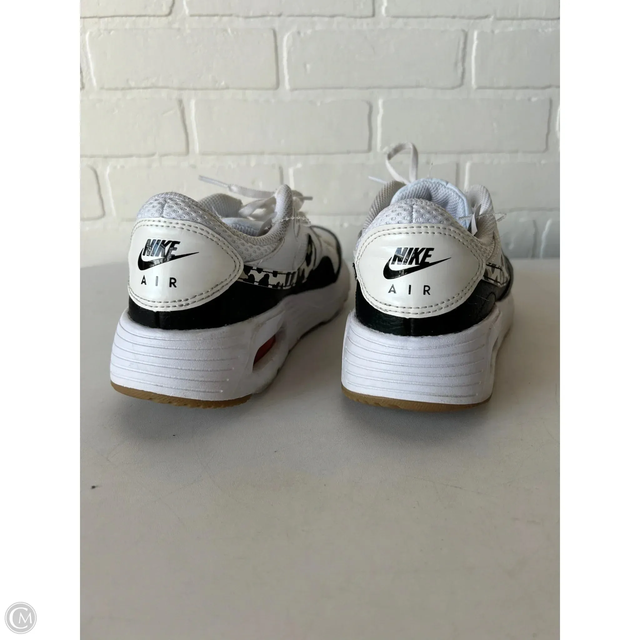 Shoes Athletic By Nike In Black & White, Size: 7
