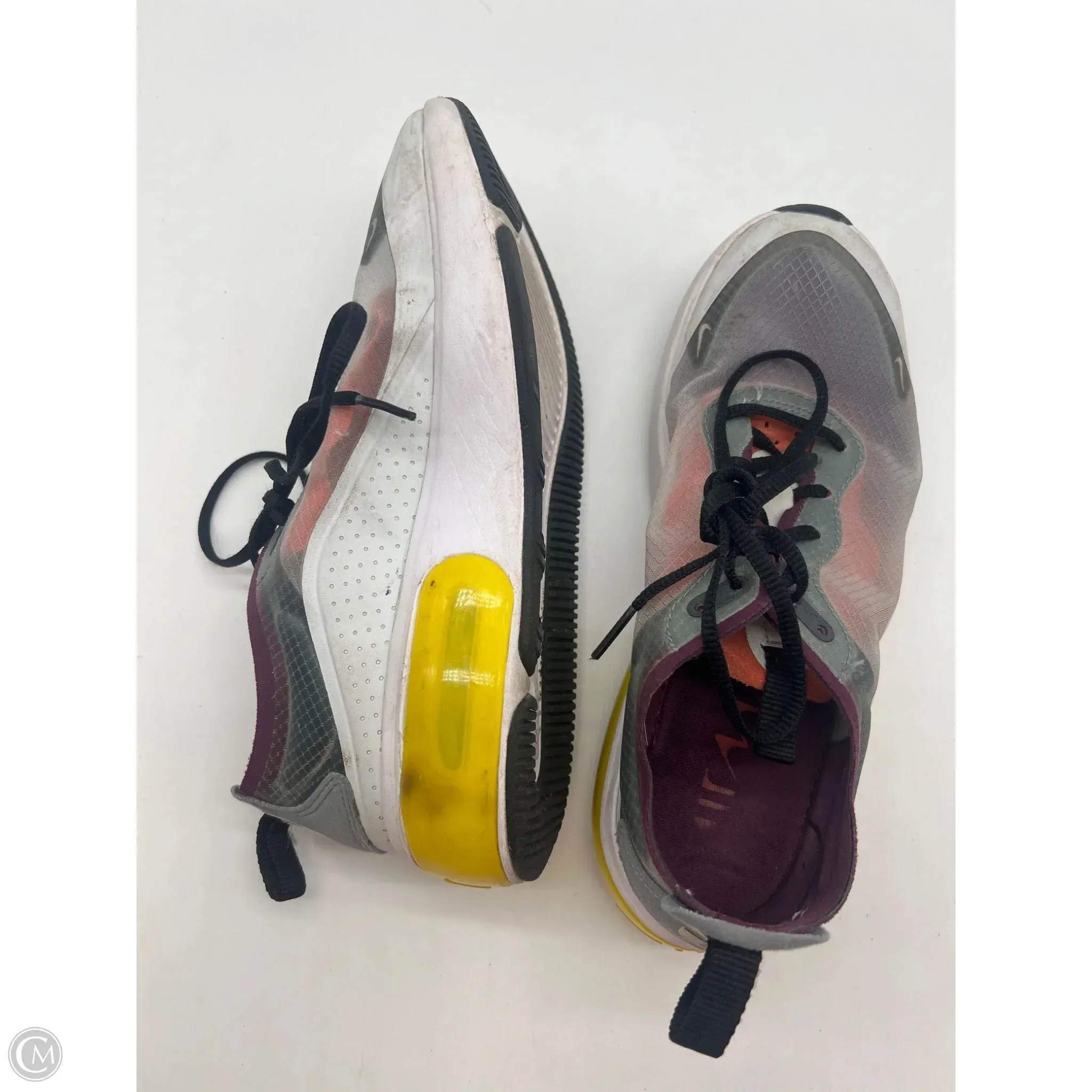 Shoes Athletic By Nike In Grey, Size: 7