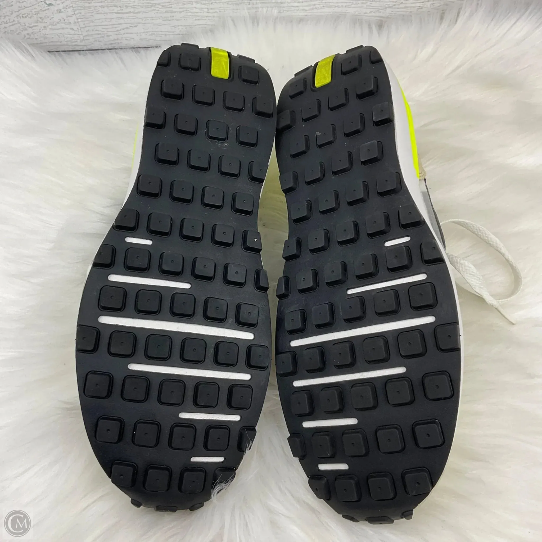 Shoes Athletic By Nike In White, Size: 8