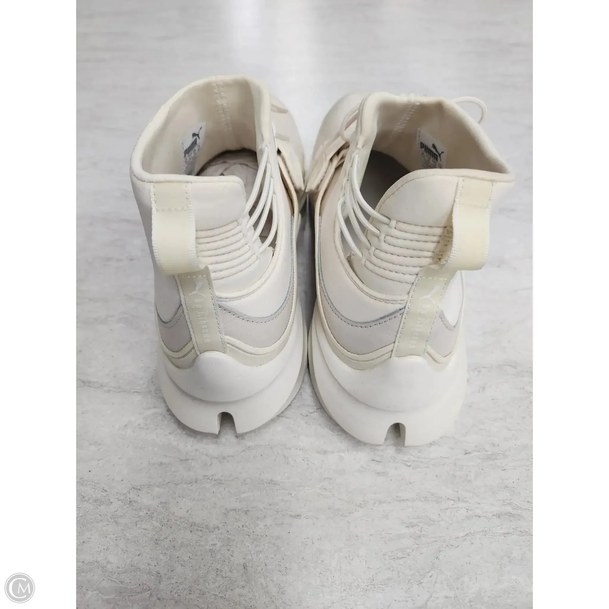 Shoes Athletic By Puma In Cream, Size: 10