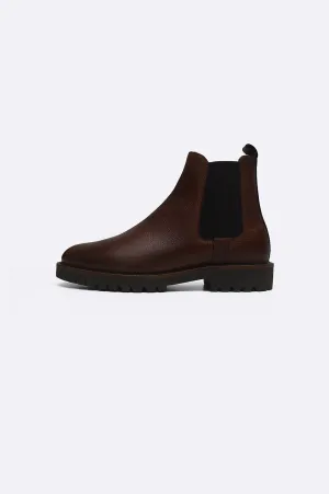 TEXTURED LEATHER CHELSEAS