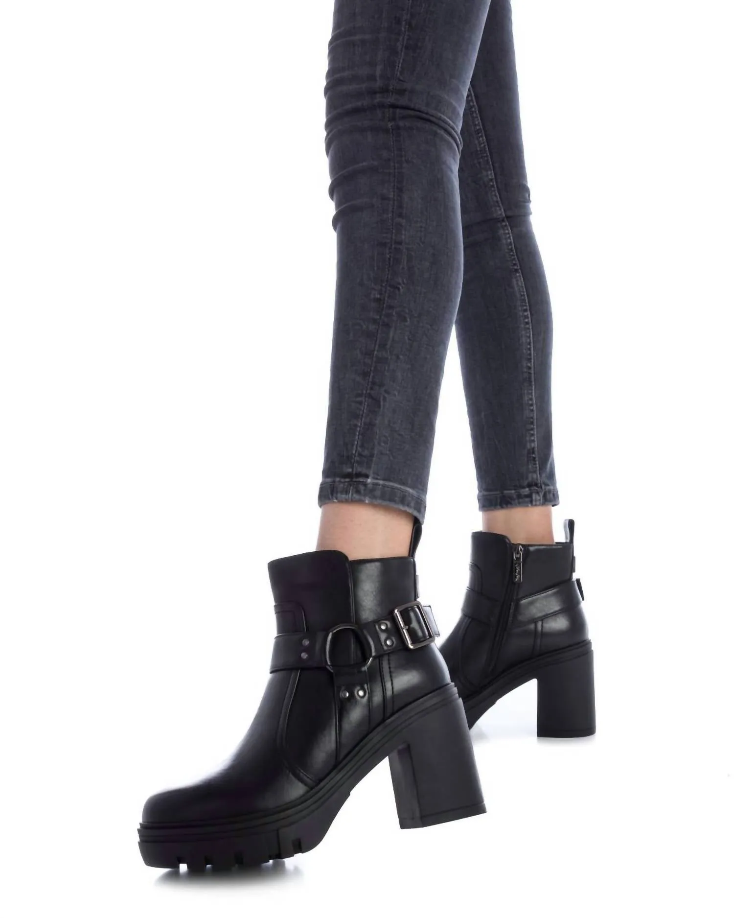 Women's Casual Heeled Booties In Black