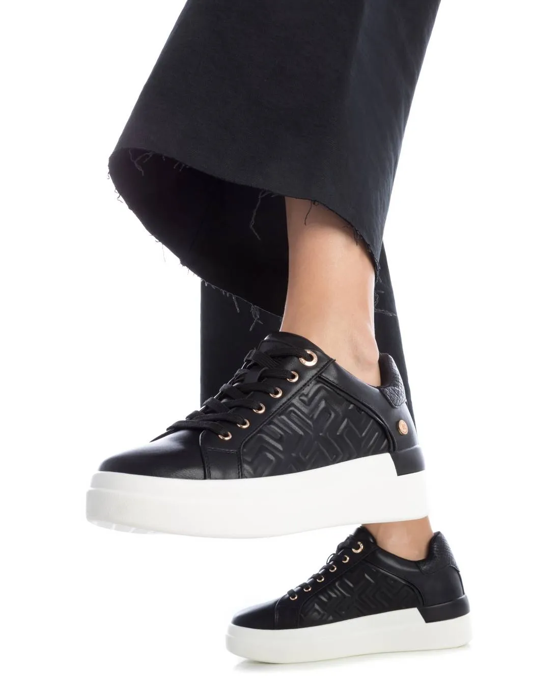 Women's Casual Sneakers By XTI