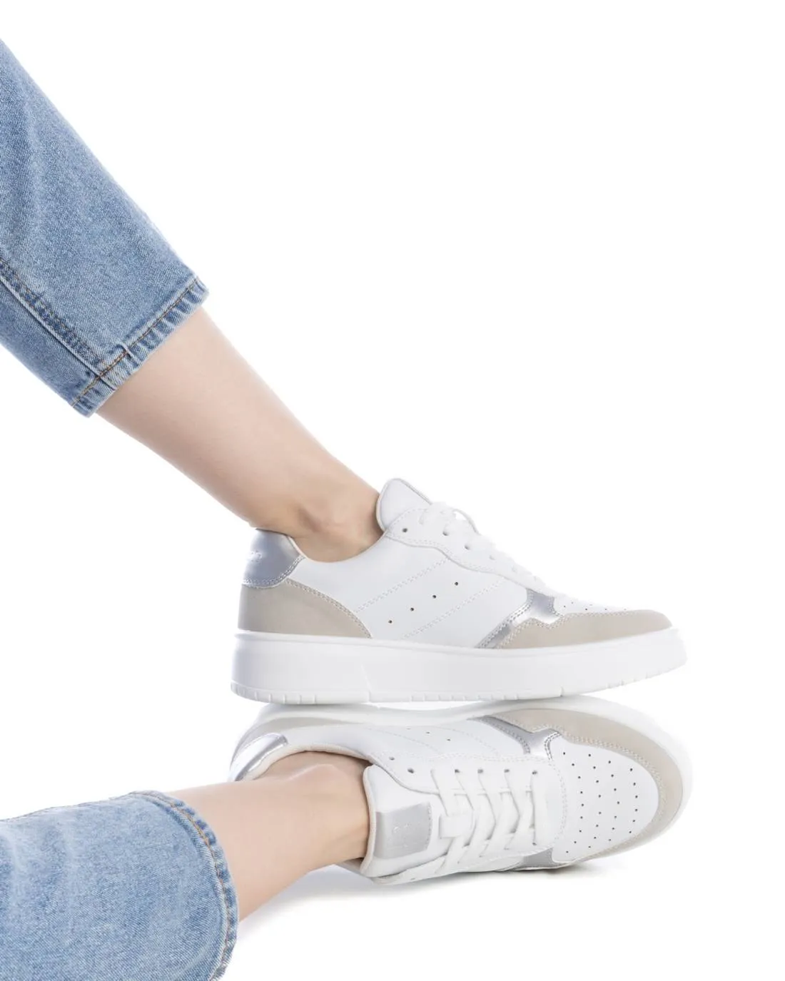 Women's Casual Sneakers By XTI