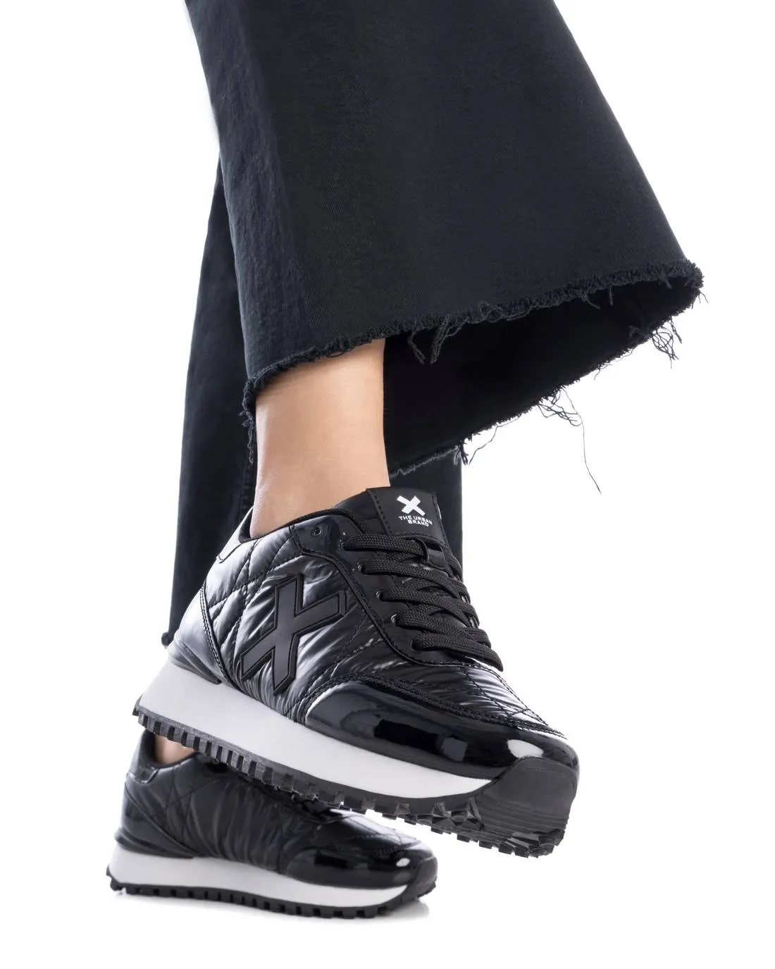 Women's Casual Sneakers By XTI