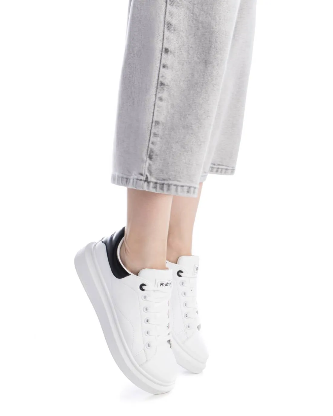 Women's Casual Sneakers By XTI