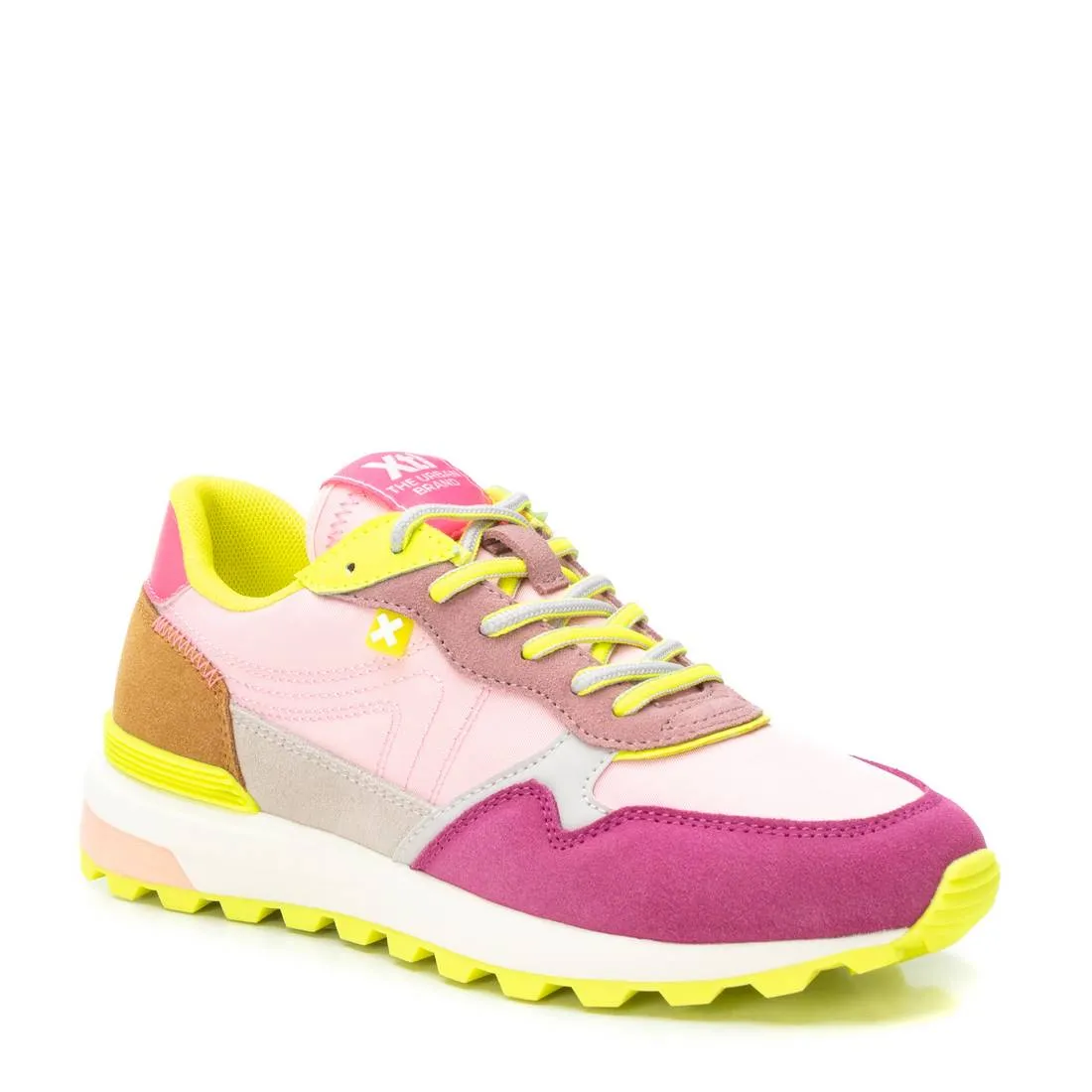 Women's Casual Sneakers By XTI