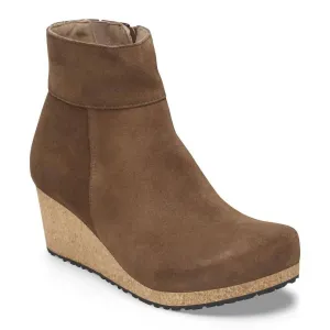 Women's Ebba Suede Leather Boot In Dark Tea