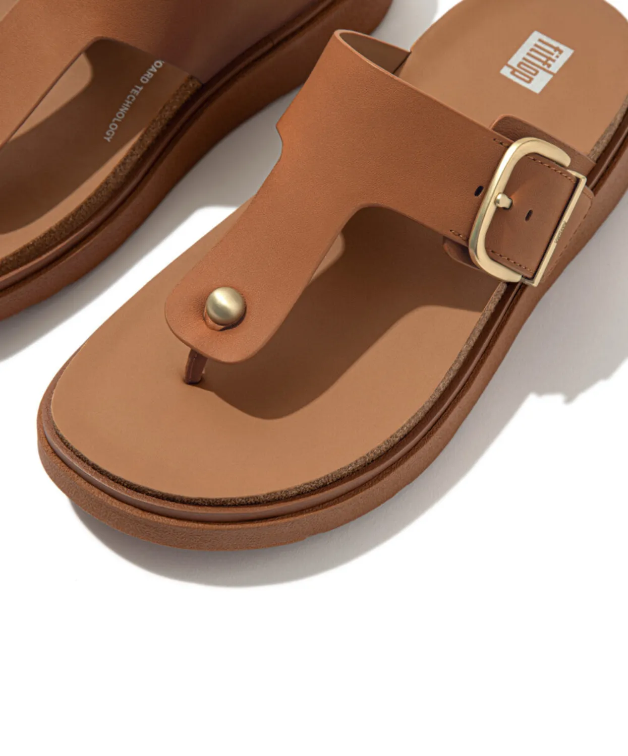 Womens Fitflop Shoes Fitflop Gen-FF Buckle Leather Toe Post Sandal Light Tan