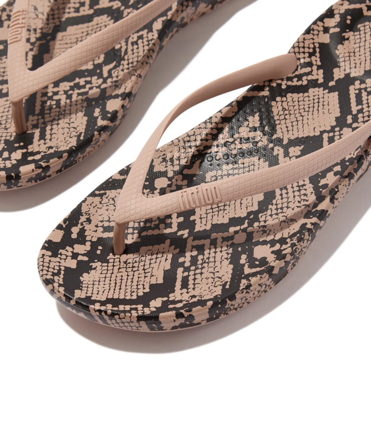 Womens Fitflop Shoes Fitflop iQushion Snake Print Thongs Beige