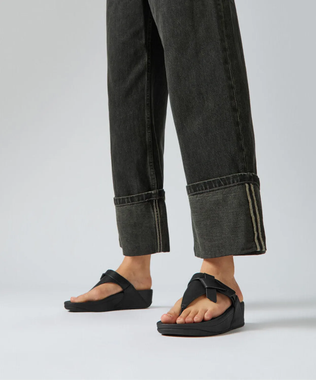 Womens Fitflop Shoes Fitflop Lulu Folded Knot Leather Toe-Post Sandals Black