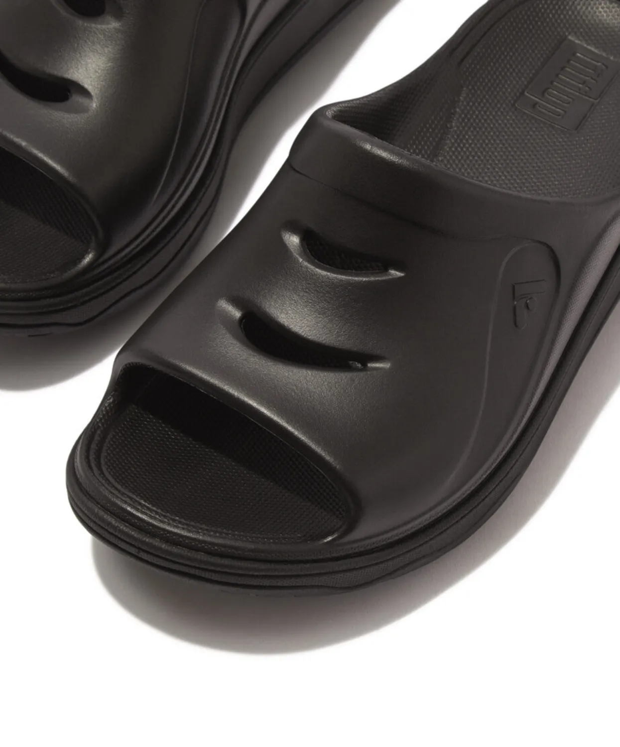 Womens Fitflop Shoes Fitflop Relief Recovery Slides Black