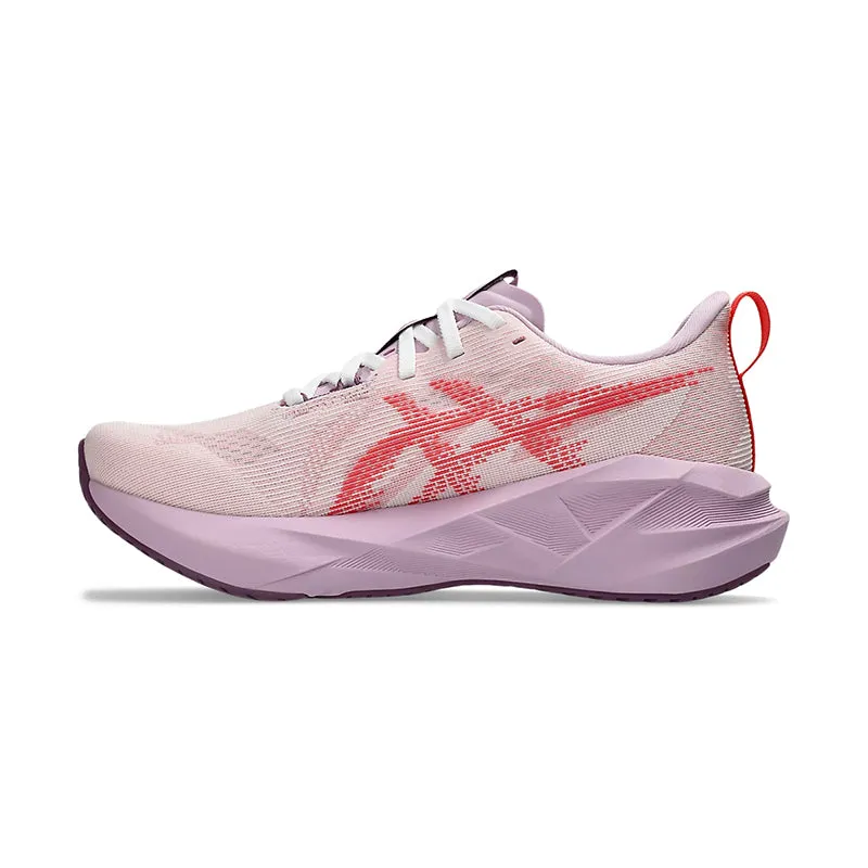 Women's Novablast 5 White/Coral Reef