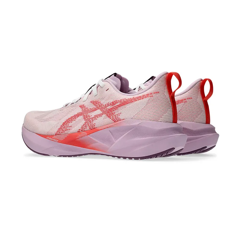 Women's Novablast 5 White/Coral Reef