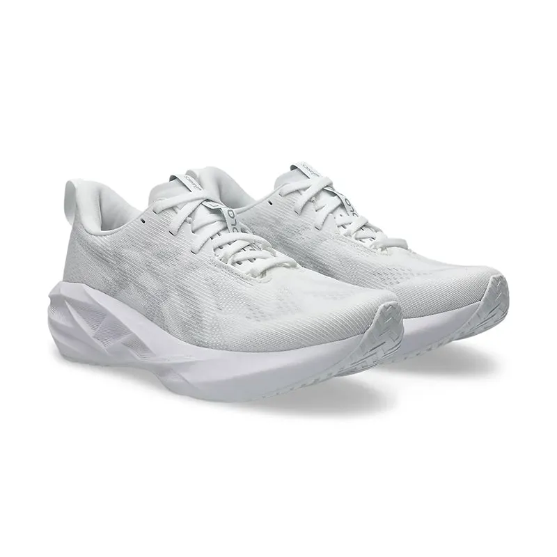 Women's Novablast 5 White/Piedmont Grey