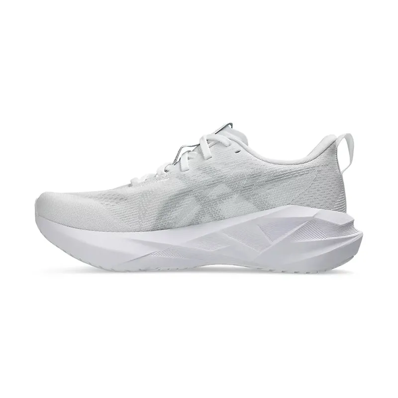 Women's Novablast 5 White/Piedmont Grey